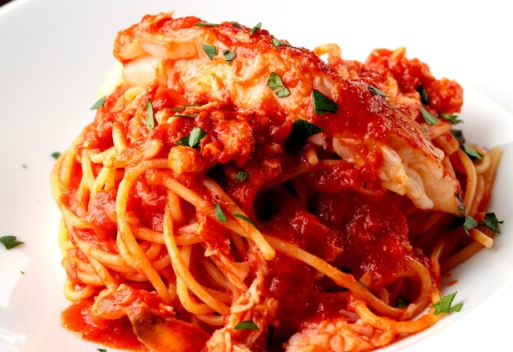 豪快オマール海老のトマトスパゲティ
